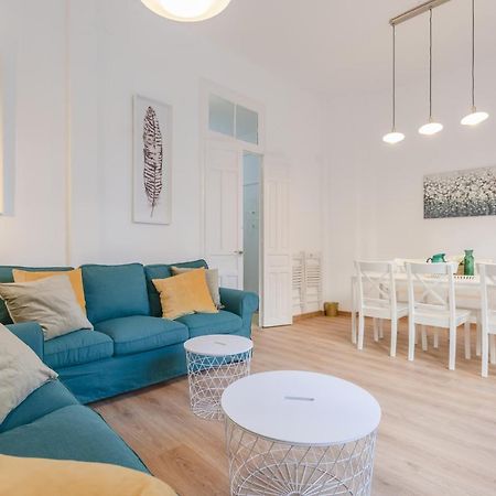 Avanti La Campana, Con Un Balcon Que Te Enamorara Del Ambiente De Sevilla Exteriér fotografie